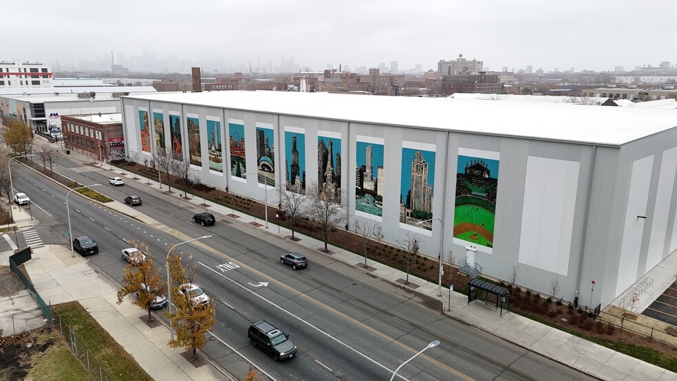 3815 S Ashland Ave, Chicago, IL for lease - Building Photo - Image 3 of 4