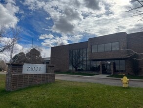 21000 E 32nd Pky, Aurora, CO for lease Building Photo- Image 1 of 6
