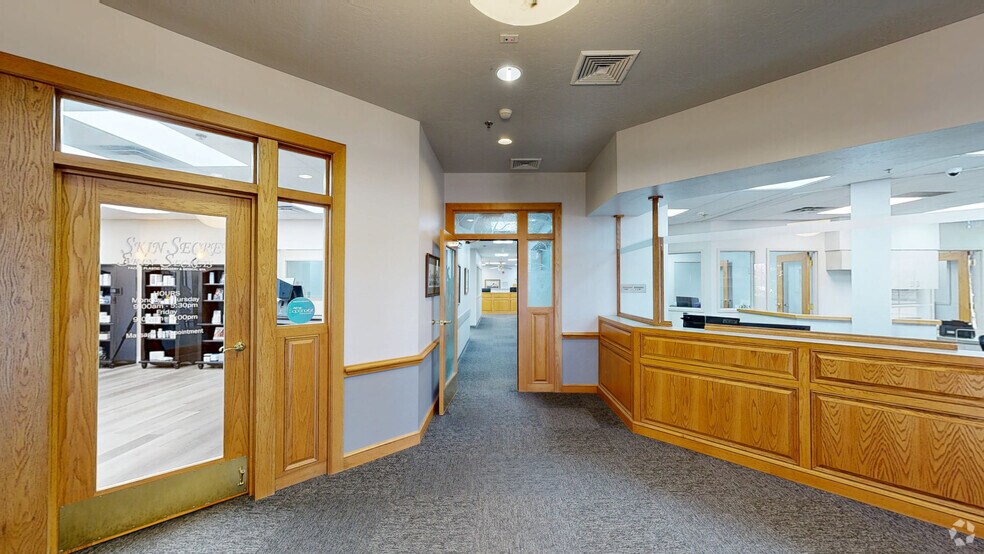 4920 SW Lee Blvd, Lawton, OK à vendre - Numérisation 3D de Matterport - Image 3 de 23