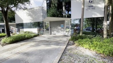 7800 Peters Rd, Plantation, FL à louer - Vid o sur l inscription commerciale 