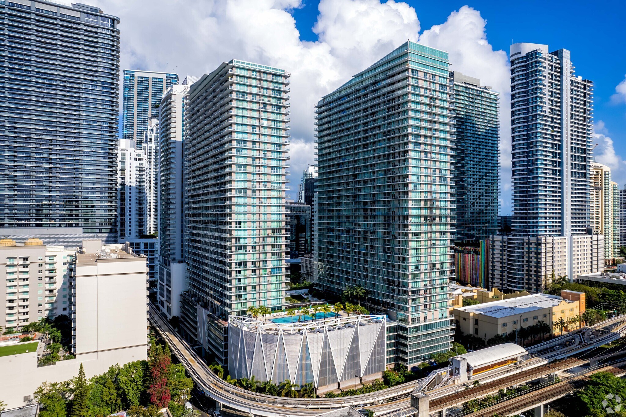 1111 SW 1st Ave, Miami, FL à vendre Photo principale- Image 1 de 8