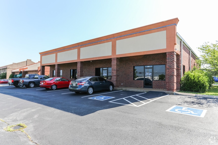 535 Myatt Dr, Madison, TN à vendre - Photo du bâtiment - Image 2 de 3