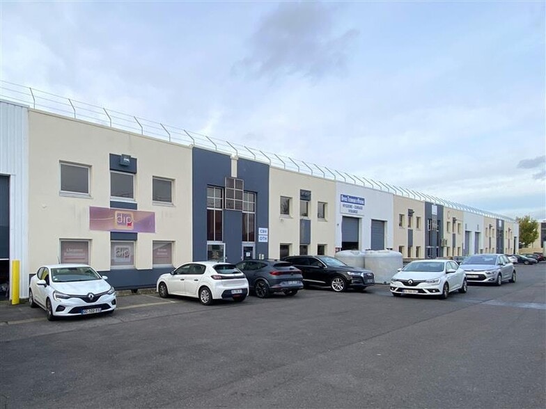 9 Quai Des Grésillons, Gennevilliers for lease - Building Photo - Image 1 of 8