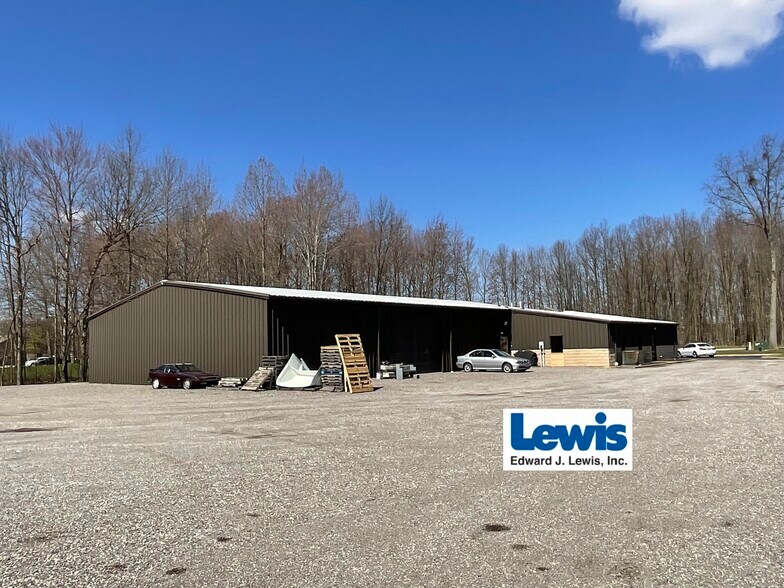 12111 Commissioner Dr, North Jackson, OH for sale - Building Photo - Image 2 of 7