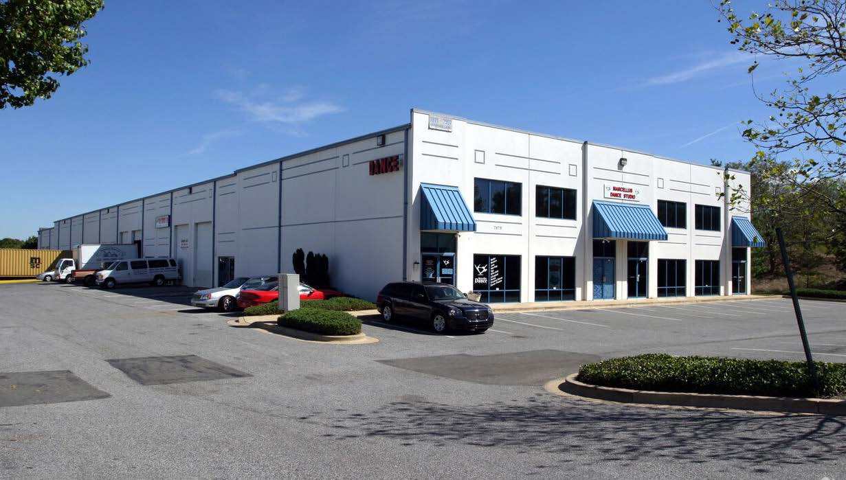 7931-7997 Fernham Ln, Forestville, MD for lease Building Photo- Image 1 of 4