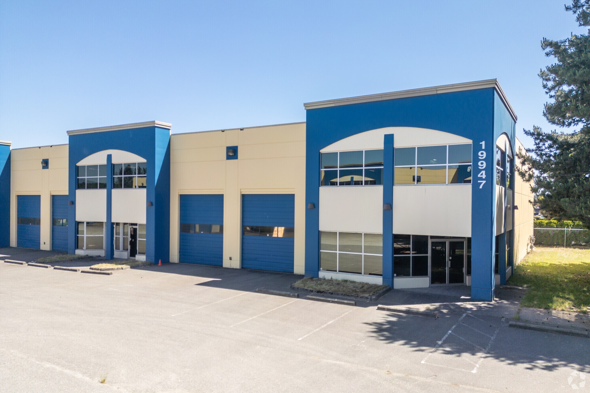 19947 101 Ave, Langley Twp, BC à louer Photo du bâtiment- Image 1 de 5