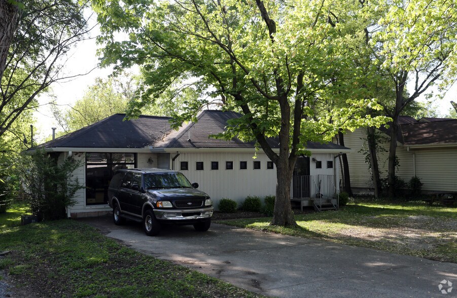 2820 Columbine Pl, Nashville, TN for sale - Primary Photo - Image 1 of 2