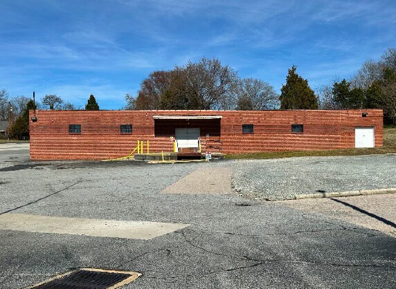 815 W Kerr St, Salisbury, NC à vendre - Photo du bâtiment - Image 2 de 10