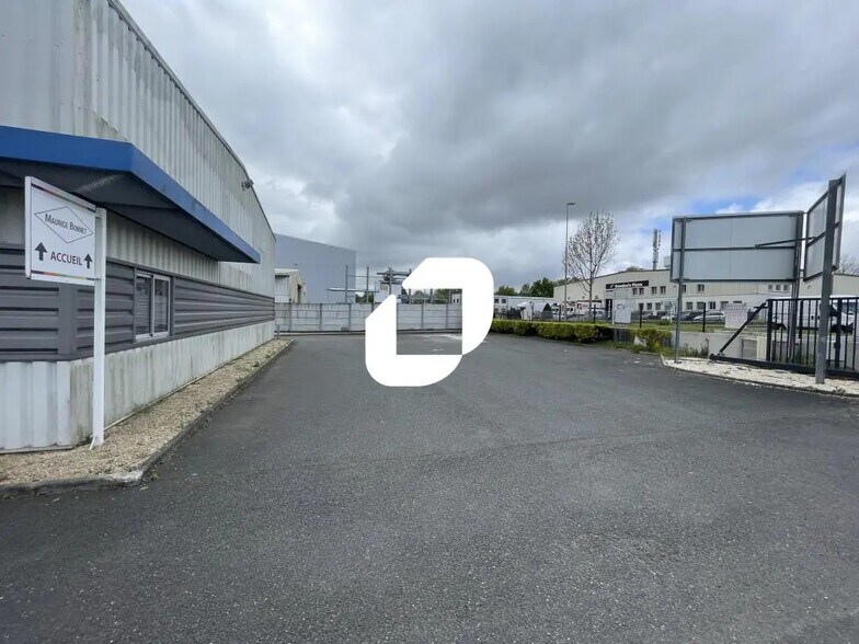 Bureau dans Vertou à louer - Photo du bâtiment - Image 3 de 10