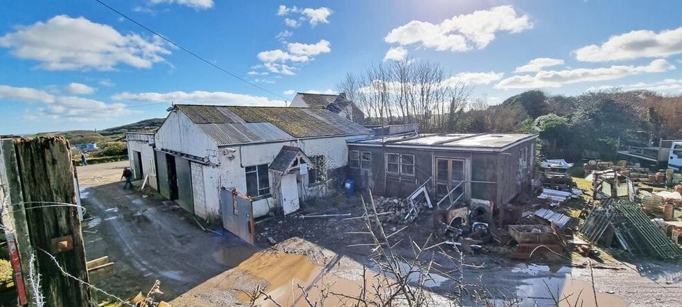 Carn Motors, St Austell à vendre - Photo du bâtiment - Image 2 de 6
