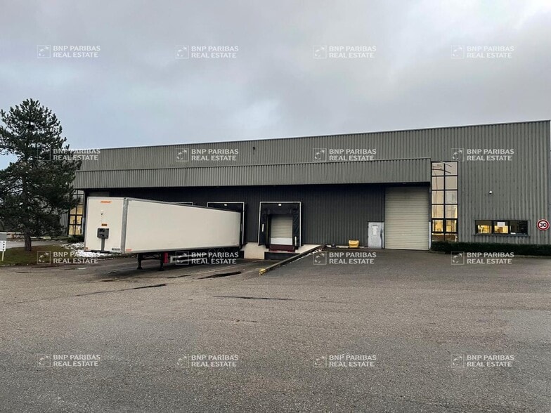 Flex in Saint-Étienne for sale - Building Photo - Image 3 of 13