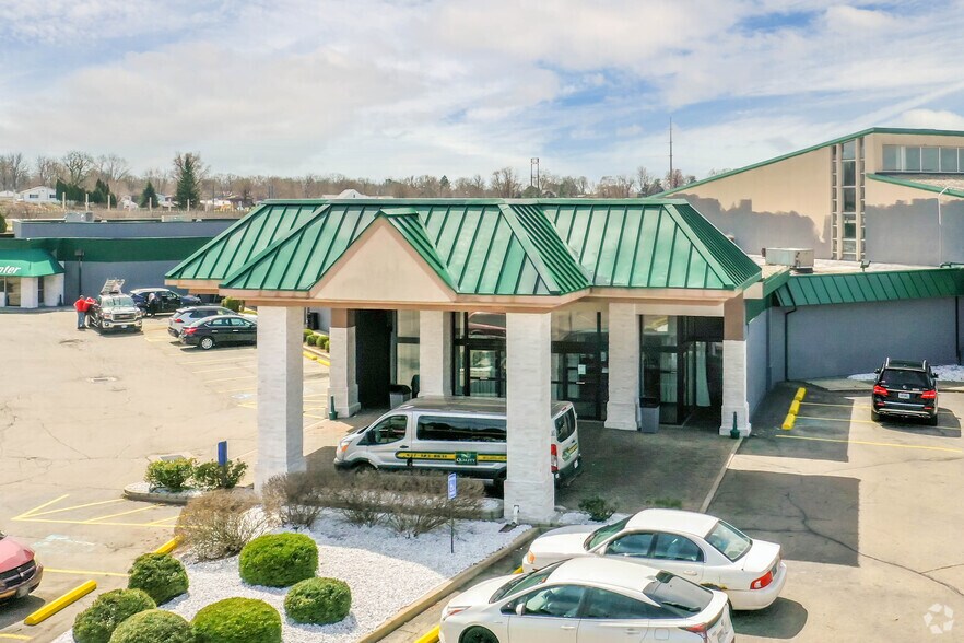 383 E Leffel Ln, Springfield, OH à vendre - Photo du bâtiment - Image 2 de 11