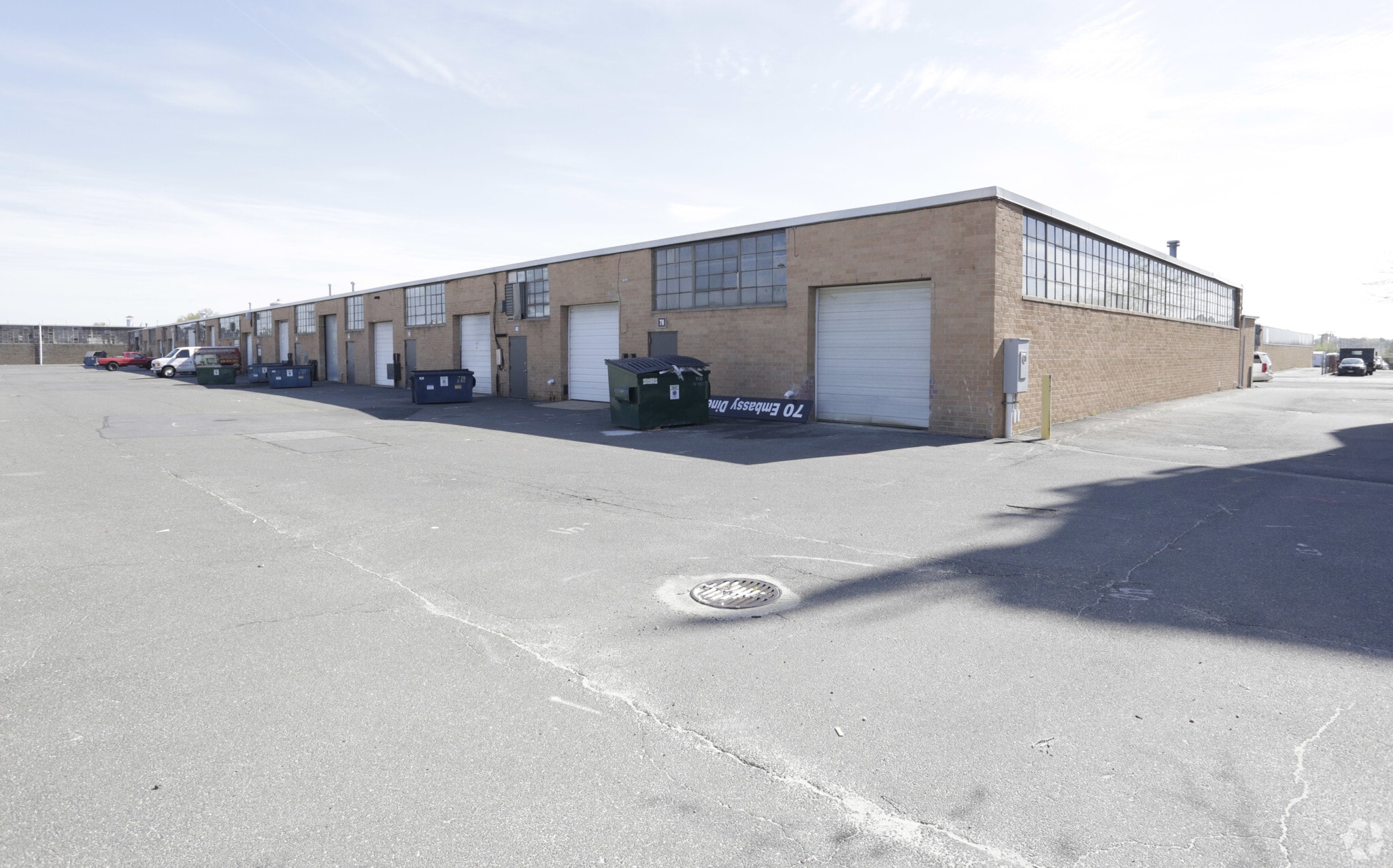 78-102 E Industry Ct, Deer Park, NY for lease Primary Photo- Image 1 of 5