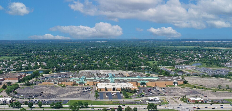 3800 E Main St, St Charles, IL for sale - Building Photo - Image 1 of 8