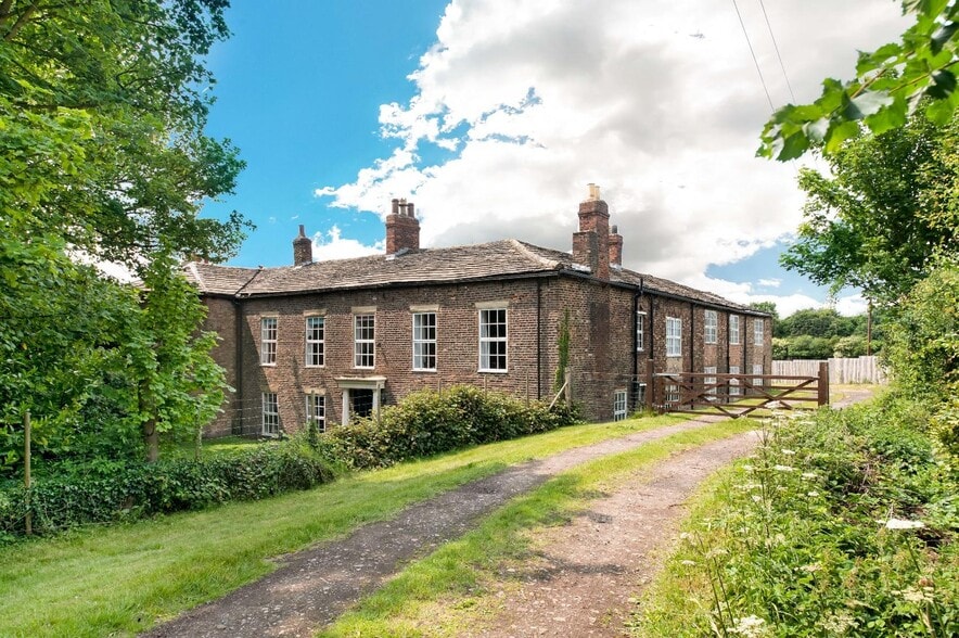 Wakefield Road, Leeds à vendre - Photo du bâtiment - Image 2 de 23