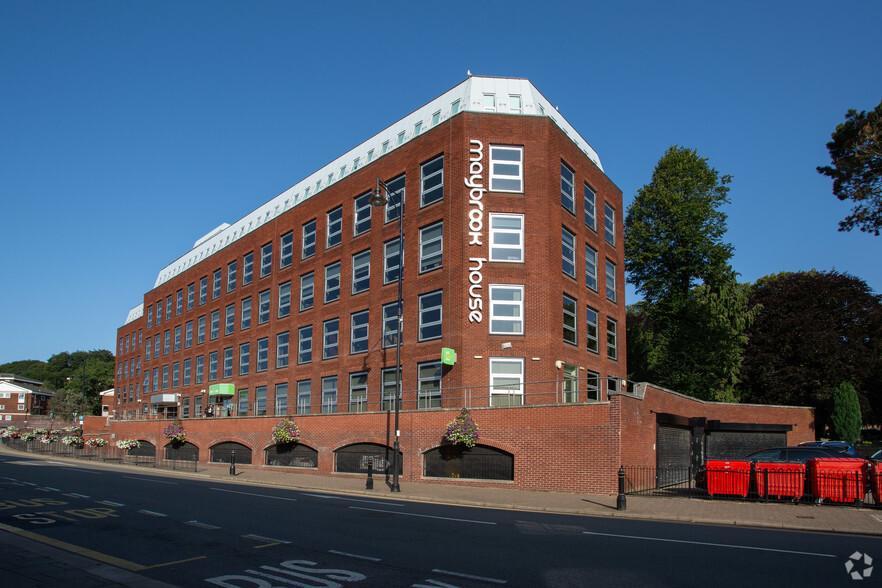 Queensway, Halesowen à louer - Photo principale - Image 1 de 2