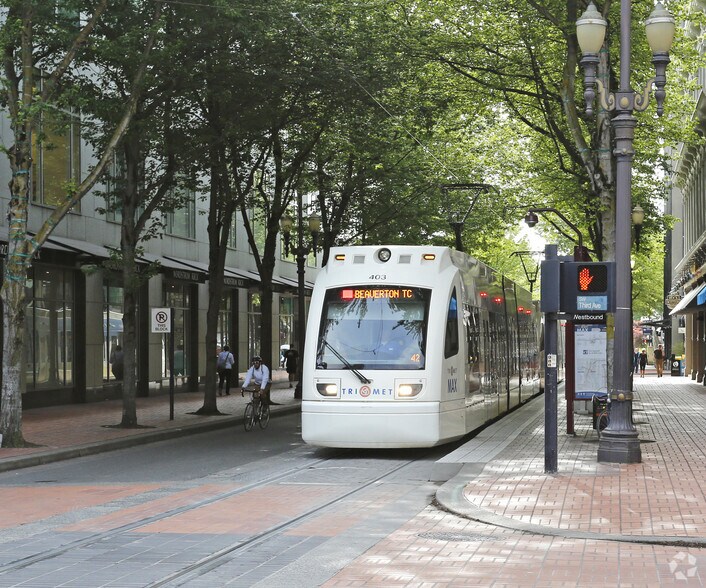 401-425 SW Morrison St, Portland, OR à louer - Photo du bâtiment - Image 2 de 11