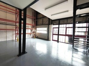 5 Brunel Rd, Totton for lease Interior Photo- Image 2 of 3