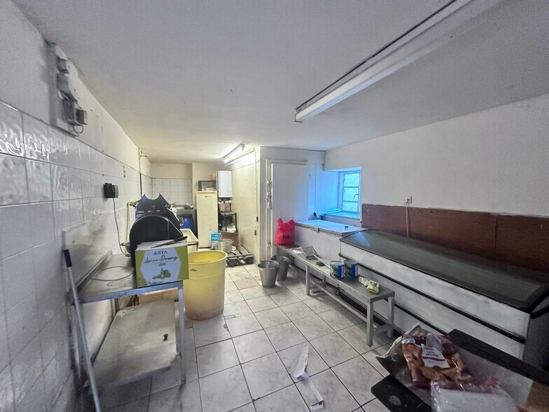 Severn Street, Newtown à louer - Photo du bâtiment - Image 2 de 4