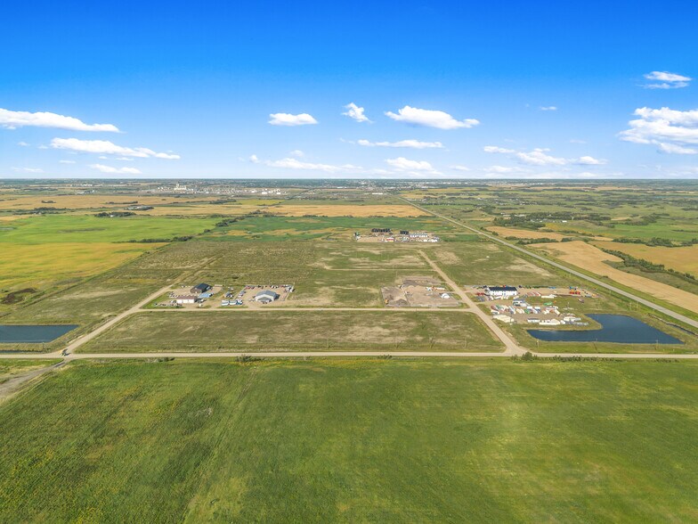 Range Road 3273, Lloydminster, SK à vendre - Photo du bâtiment - Image 3 de 8