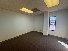 6283 Park South Dr, Bessemer, AL for lease Interior Photo- Image 2 of 2