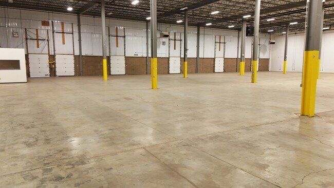 More details for 30B Post Rd, Colonie, NY - Industrial for Lease