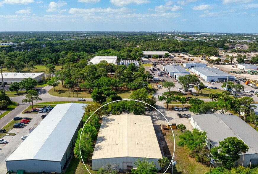 2953 E 63rd Ave, Bradenton, FL à vendre - Photo du bâtiment - Image 2 de 27