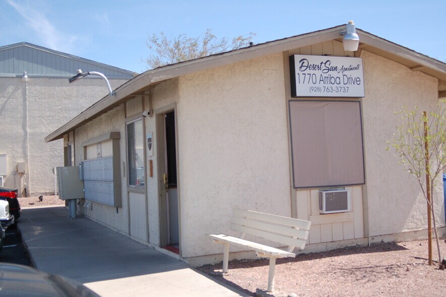 1770 Arriba Dr, Bullhead City, AZ à vendre - Photo du bâtiment - Image 3 de 6