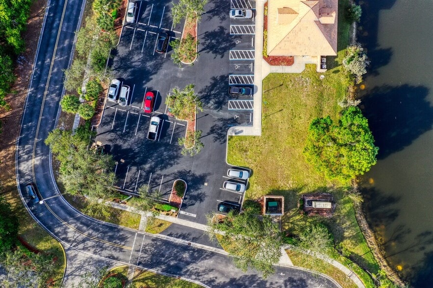 1750 SW Health Pky, Naples, FL à louer - Aérien - Image 3 de 4