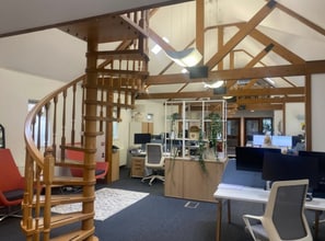 Chesham Rd, Berkhamsted for lease Interior Photo- Image 2 of 7