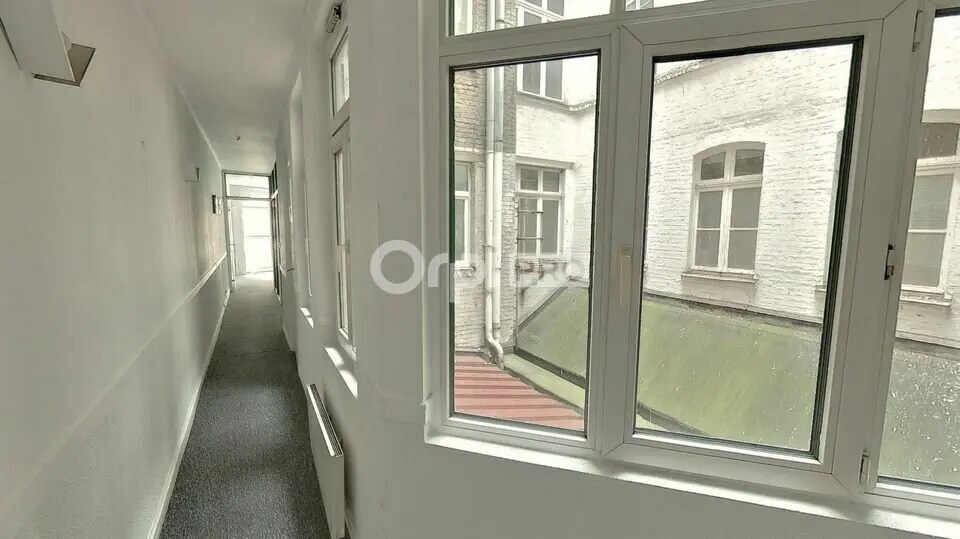 Office in Lille for lease - Interior Photo - Image 3 of 4