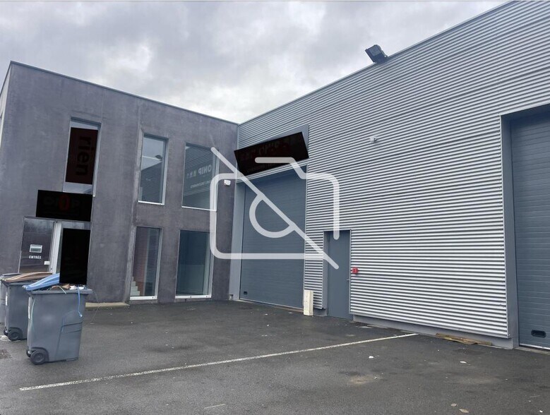 Flex dans Wasquehal à louer - Photo du bâtiment - Image 1 de 16