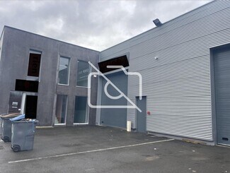 Plus de détails pour Local d'activités à louer