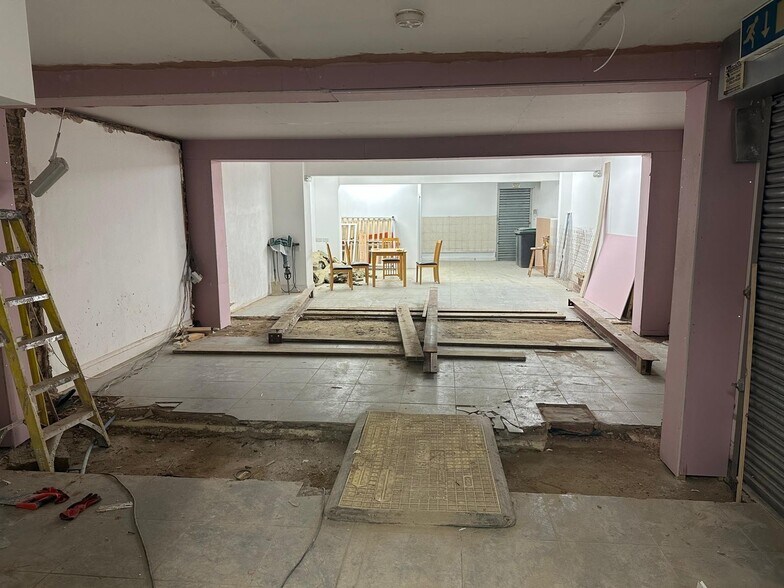 66 Turnpike Ln, Londres à louer - Photo du bâtiment - Image 3 de 3