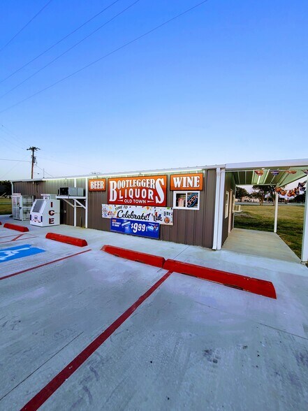 101 W Main St, Geronimo, OK for sale - Primary Photo - Image 1 of 10