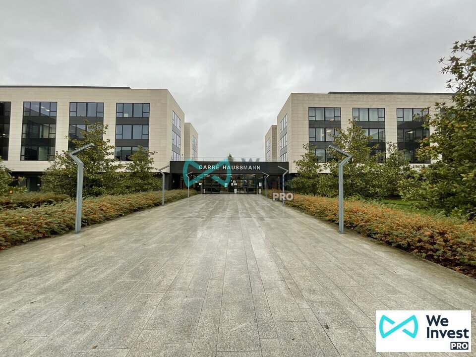Office in Jossigny for sale Building Photo- Image 1 of 2