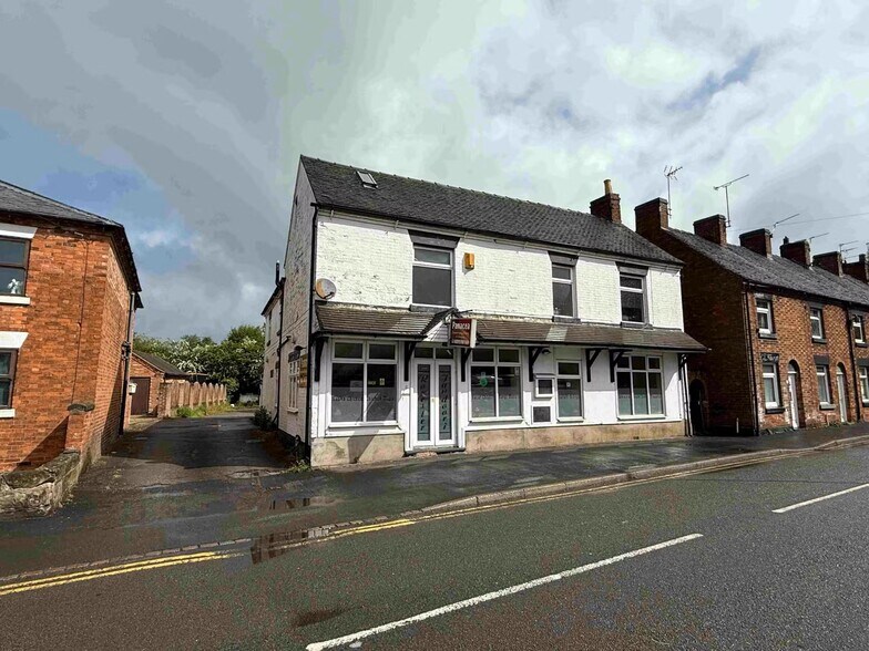 37 High St, Uttoxeter à vendre - Photo du bâtiment - Image 2 de 8