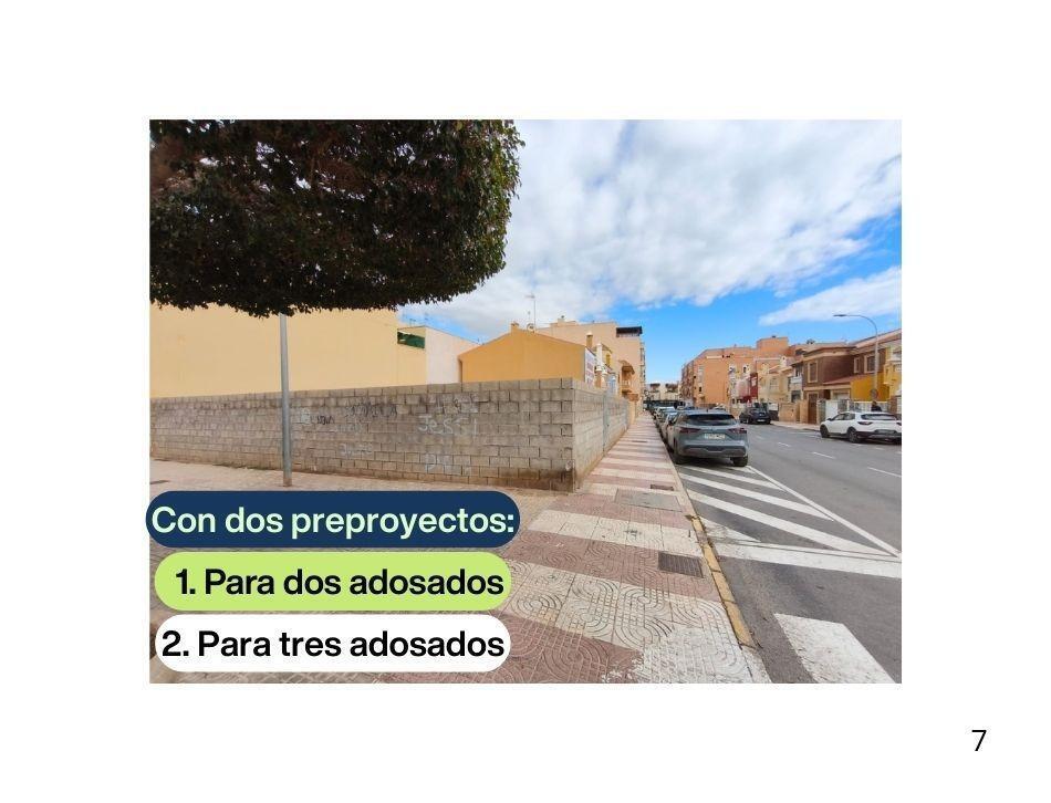 Avenida Albuñol, 21, Roquetas de Mar, Almería à vendre Photo du bâtiment- Image 1 de 15