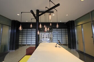 250 Parkway Dr, Lincolnshire, IL for sale Interior Photo- Image 2 of 5