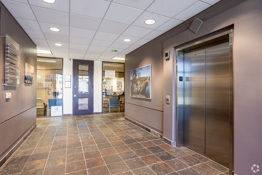 500 W Whitestone Blvd, Cedar Park, TX for lease - Interior Photo - Image 2 of 4