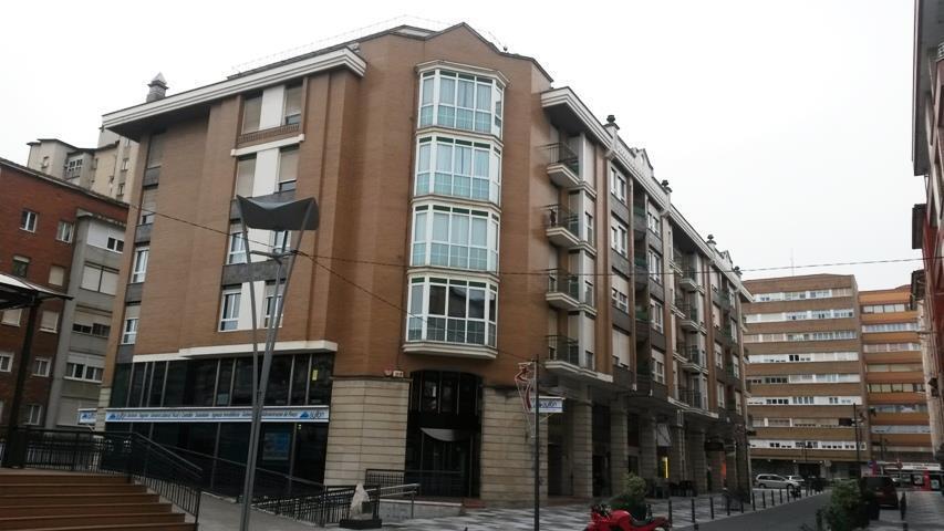 Constitucion De, Camargo, Cantabria à vendre Photo du bâtiment- Image 1 de 20