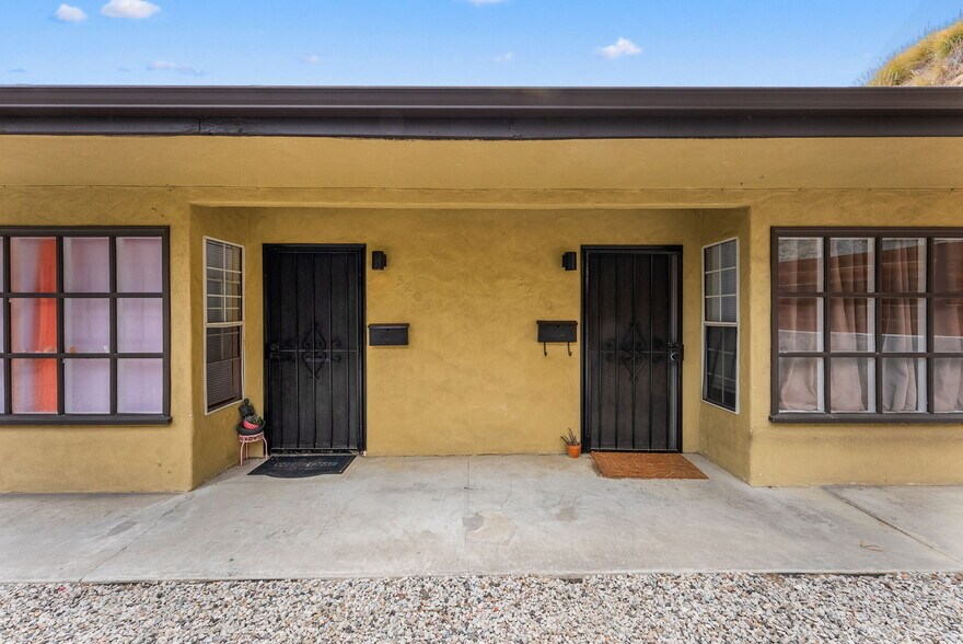 3206-3216 Reynard Way, San Diego, CA à vendre - Photo du bâtiment - Image 3 de 23