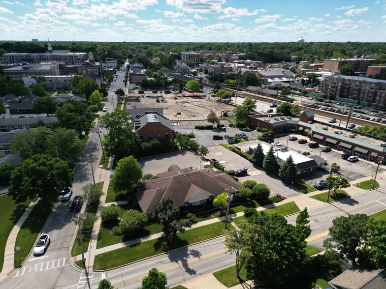 444 N Park Blvd, Glen Ellyn, IL for sale - Building Photo - Image 3 of 5