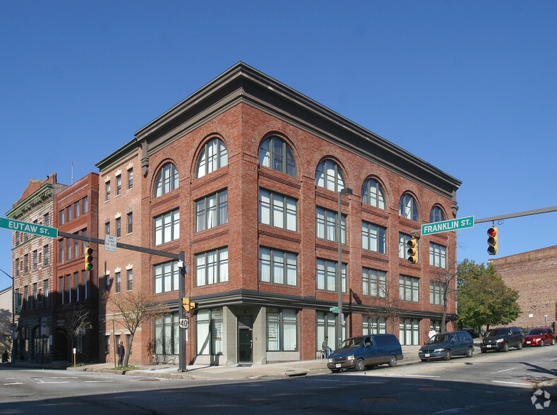 400 W Franklin St, Baltimore, MD à louer - Photo du bâtiment - Image 2 de 25