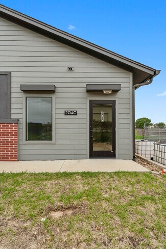 Plus de détails pour 11606 Westlock Dr, Tomball, TX - Bureau à vendre