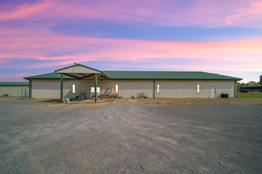 1178 410 Road, Adair, OK for sale - Primary Photo - Image 1 of 1