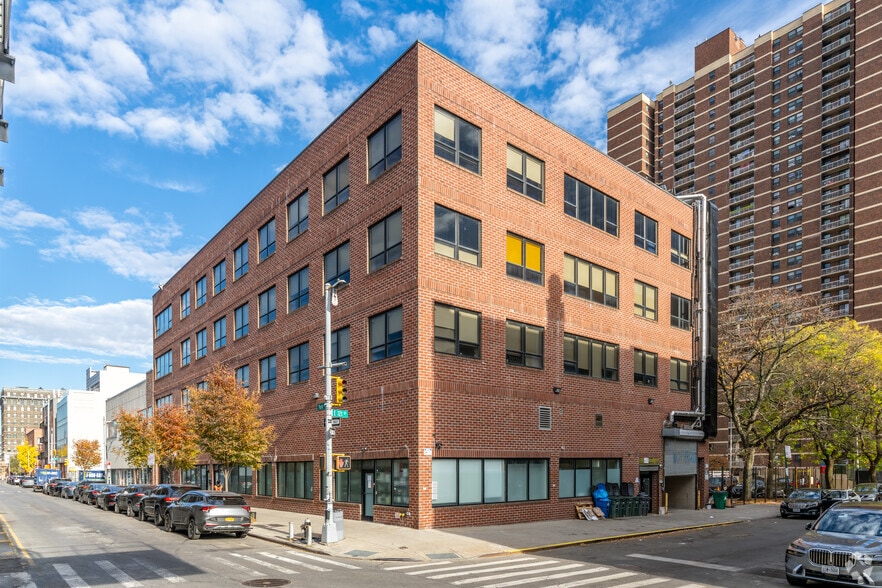 1751 Park Ave, New York, NY for lease - Primary Photo - Image 1 of 8