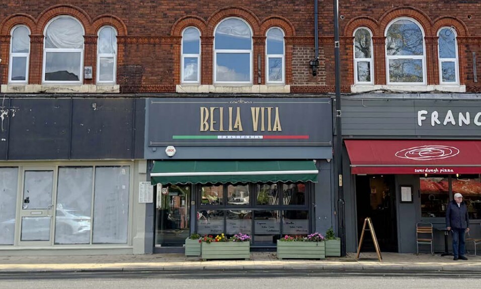 751 Wilmslow Rd, Manchester à louer Photo principale- Image 1 de 2