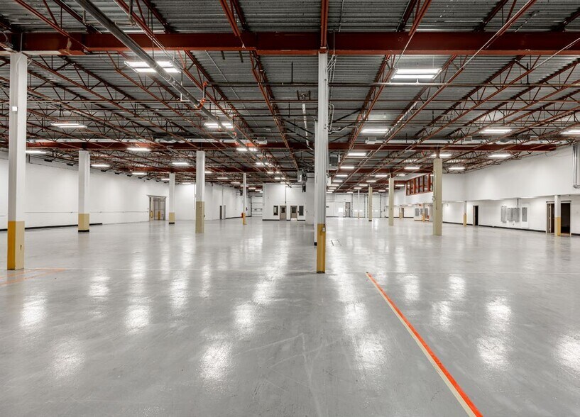 12405 Rue Service A-2, Mirabel, QC à louer - Photo intérieure - Image 3 de 3