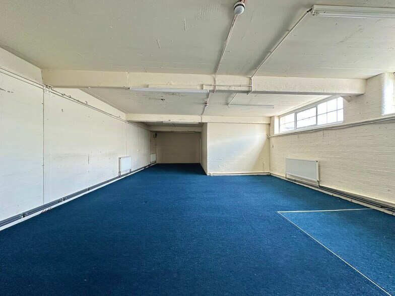 Leagrave Rd, Luton à louer - Photo intérieure - Image 2 de 7